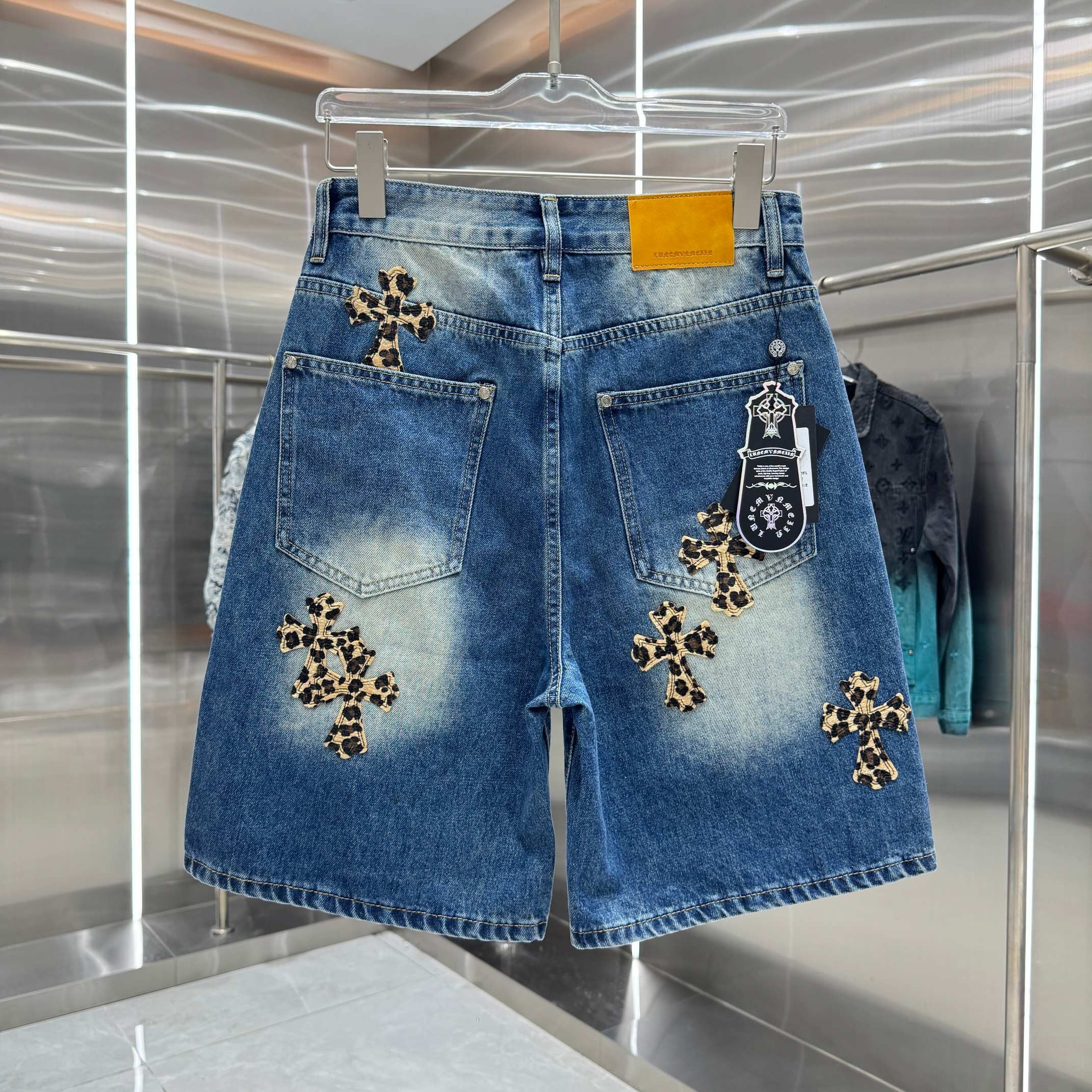 Chrome Hearts クロムハーツ デニムショートパンツ ダメージ加工 ヒョウ柄 クロスモチーフ ブラック/ブルー/ホワイト