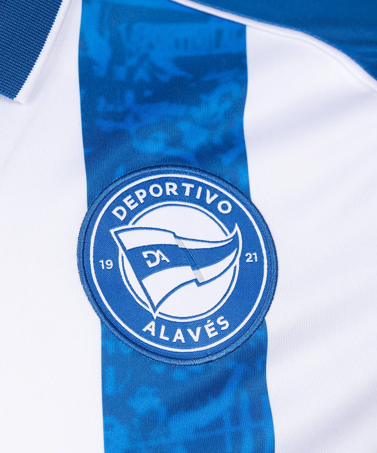 Alavés 26/27 Home Kit