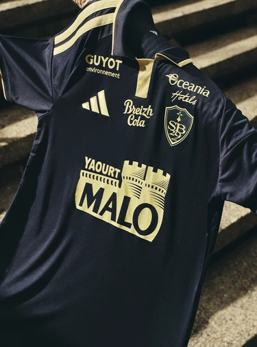 Brest 26/27 Third Kit