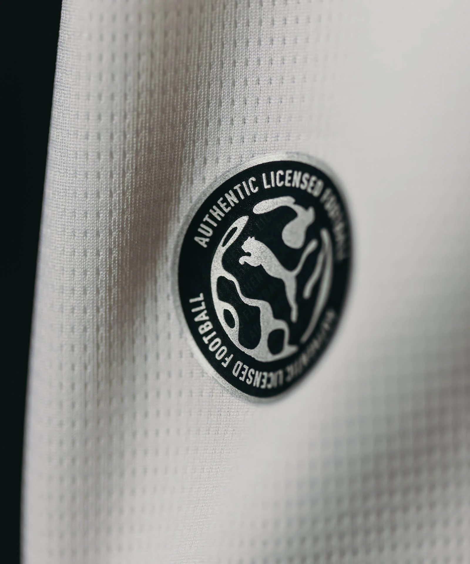 Valencia 26/27 Home Kit