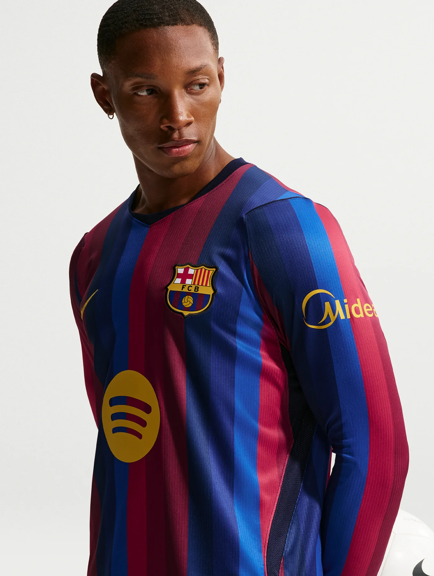 Barcelona 26/27 Season Long-Sleeve Home Jersey