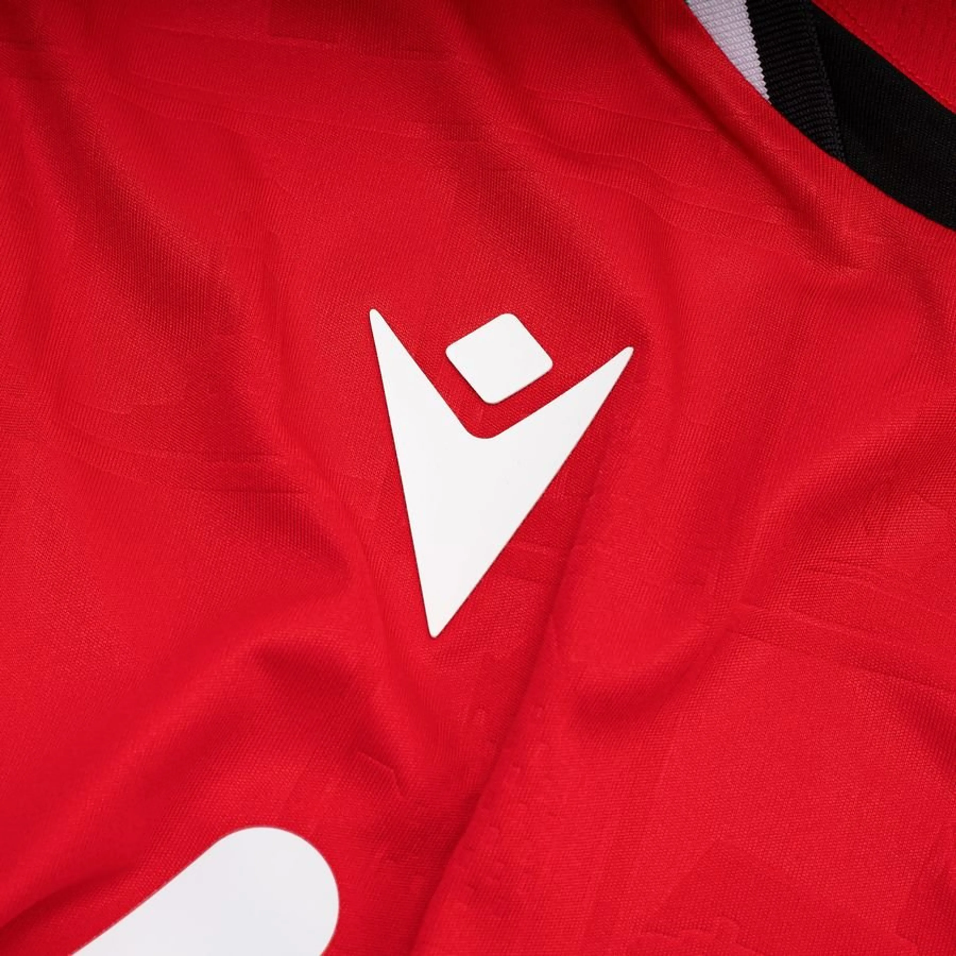 Hannover 96 Home Shirt 2026/27