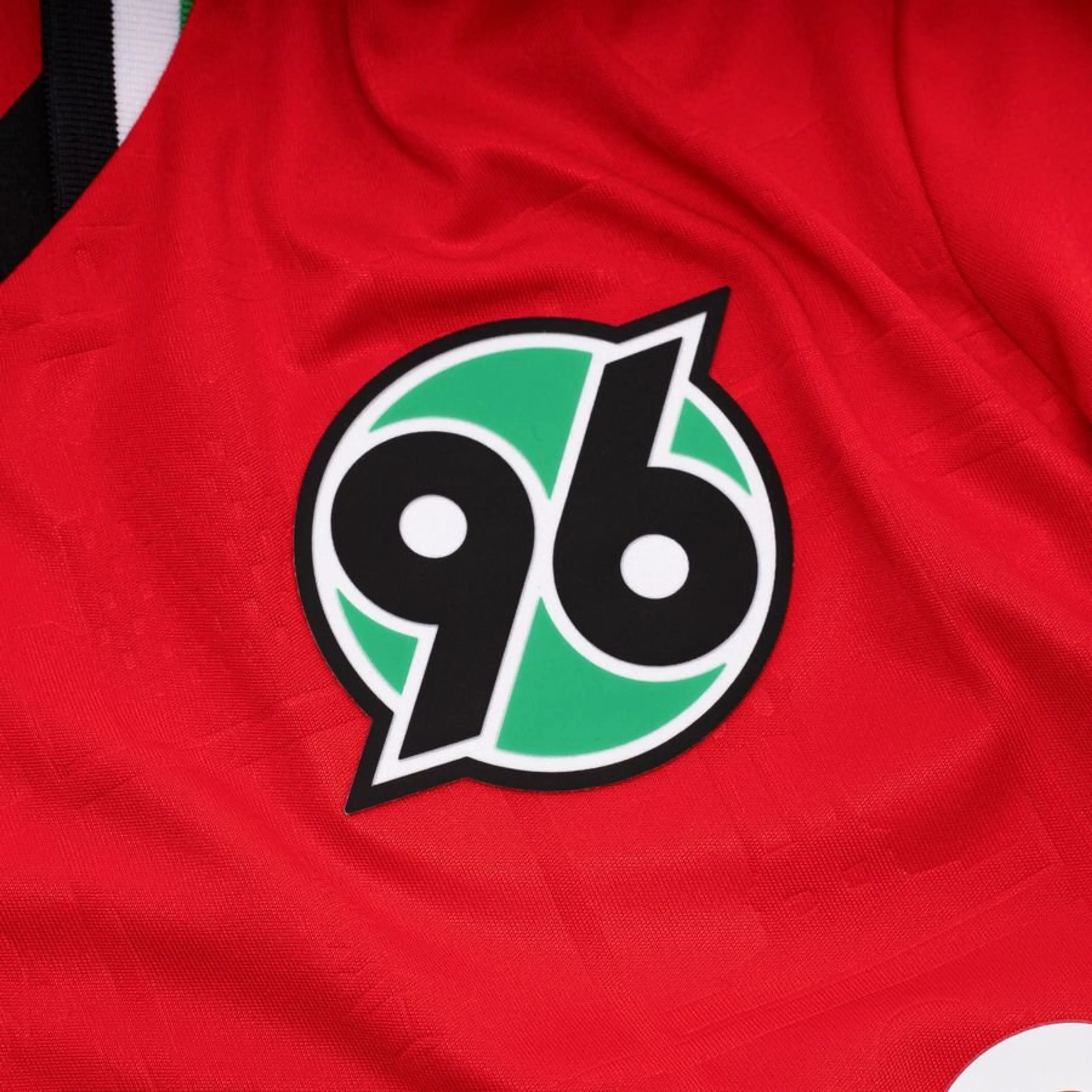 Hannover 96 Home Shirt 2026/27